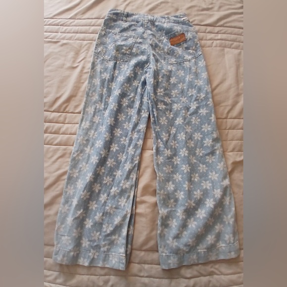Wrangler x billabong Light Blue Floral Wide-Leg Jeans - Picture 5 of 7